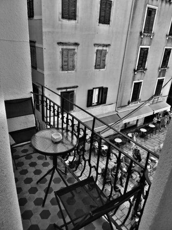 Apartments Cico Šibenik Rum bild